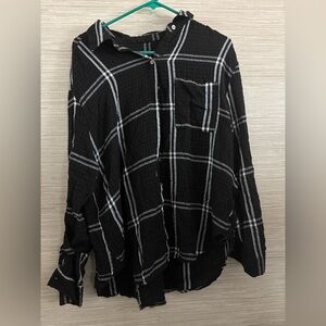 Black and White Plaid Button-Up Shirt